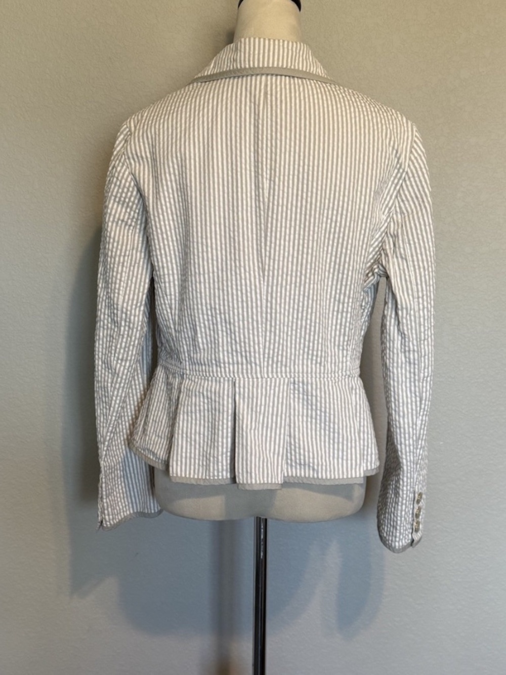 Sandro Womens Large Gray White Seersucker Blazer Gold Button Cotton - Picture 4 of 8